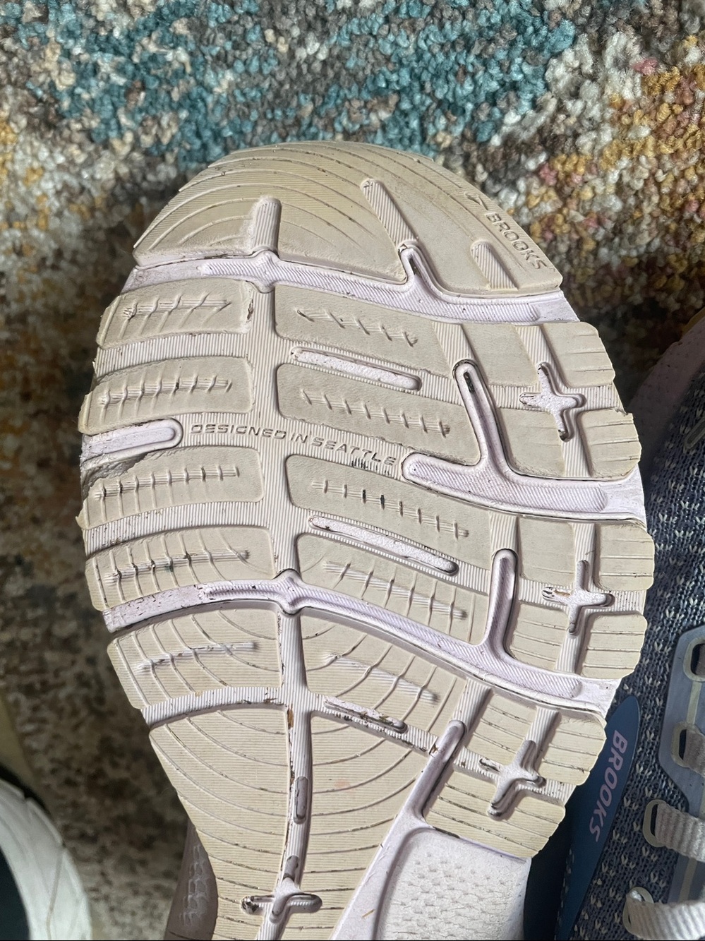 Brooks Women’s Adrenaline 23 - Picture 2 of 7